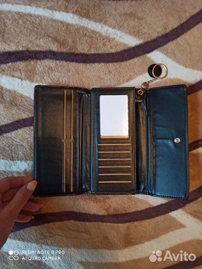Кошельки и визитницы новые