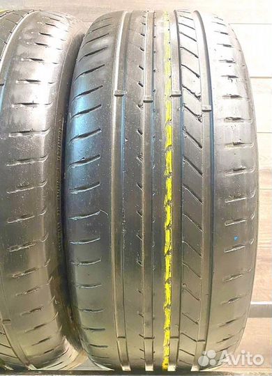 Goodyear EfficientGrip 235/45 R19 95Q