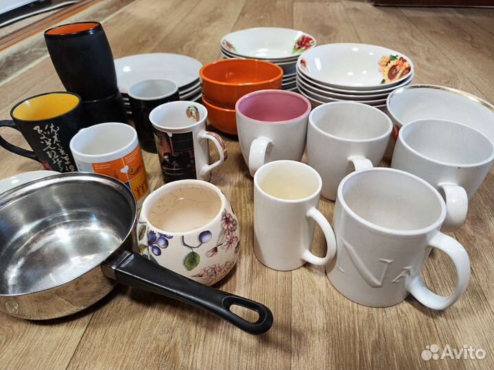 Посуда,чашки, тарелки, кухонные принадлежности