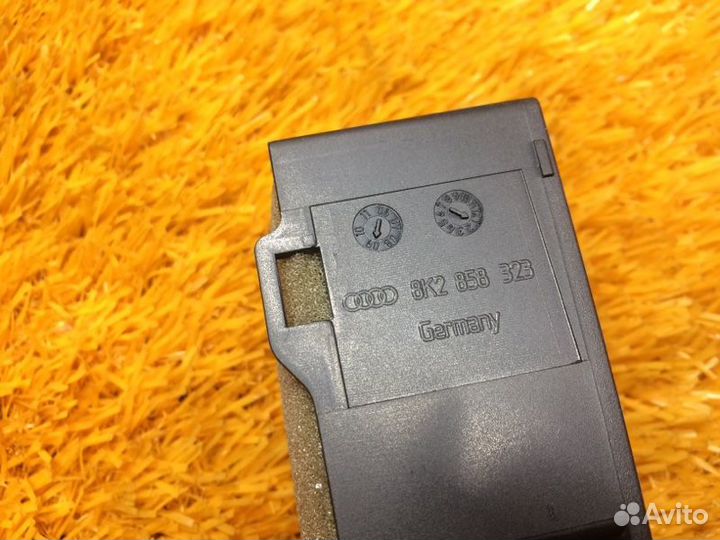 Монетница Audi A4 B8/8K cdnc 2009