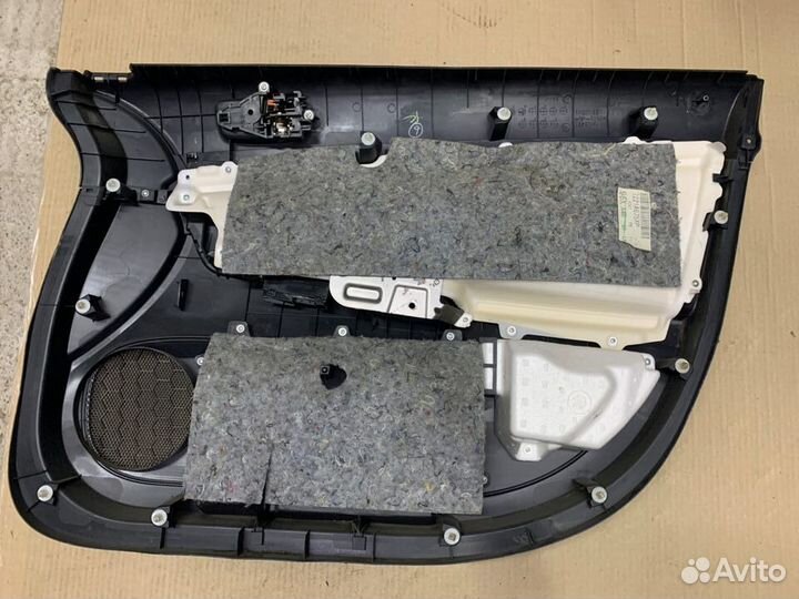 Обшивка двери передняя левая Mitsubishi Lancer X