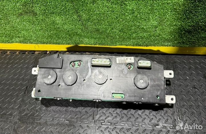 Щиток приборов (приборная панель) Nissan X-Trail