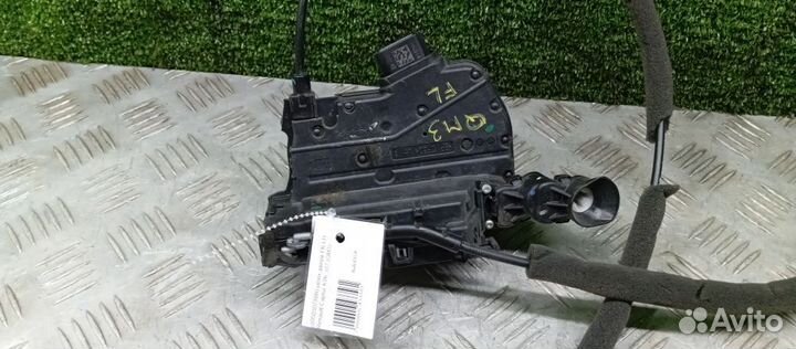 Замок двери Renault Captur Левый Передний