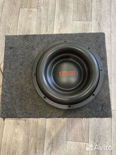 Сабвуфер edge