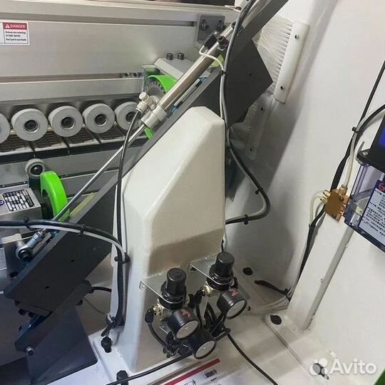 Станок для облицовывания мебельных кромок WoodTec