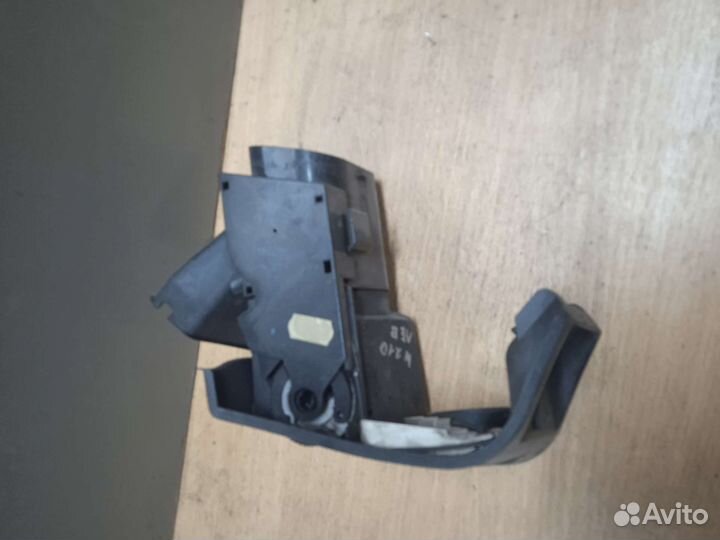 Дефлектор обдува левый Mercedes w210 мерседес 210