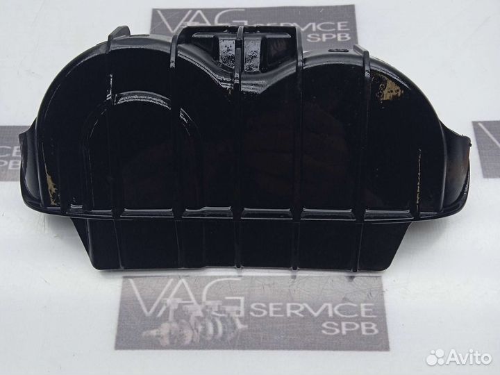 Крышка балансиров Mercedes M274