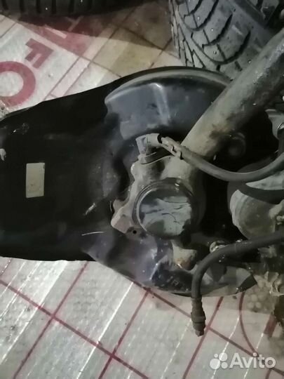 Ступица передняя правая toyota altezza