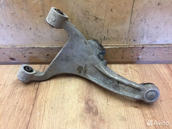 Рычаг задний верхний правый Nissan Murano Z51