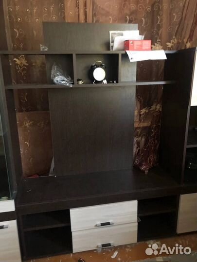 Стенка в гостиную