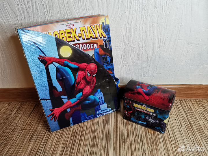 Комиксы и карточки - Человек-Паук - Герои и Злодеи