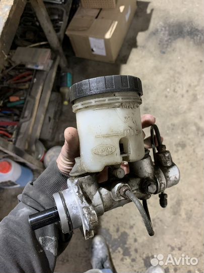 Главный тормозной цилиндр киа рио 2001