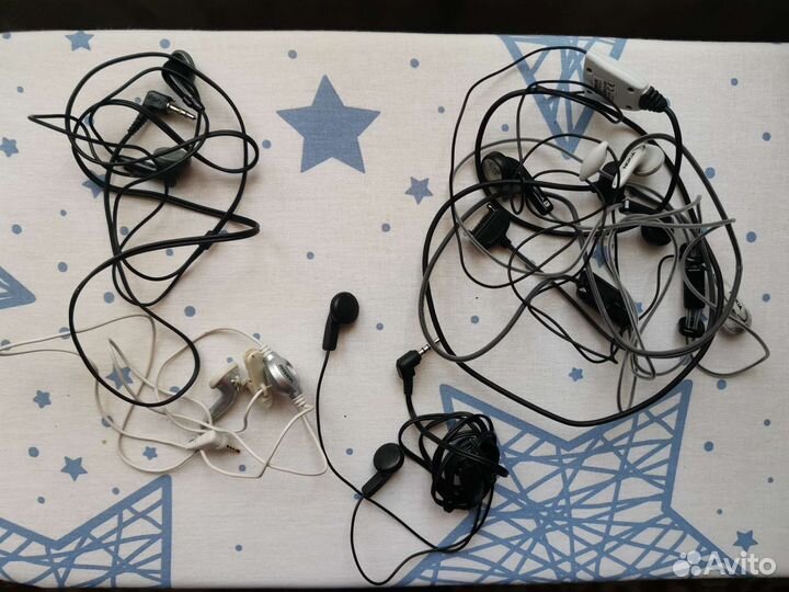 Наушники для телефона