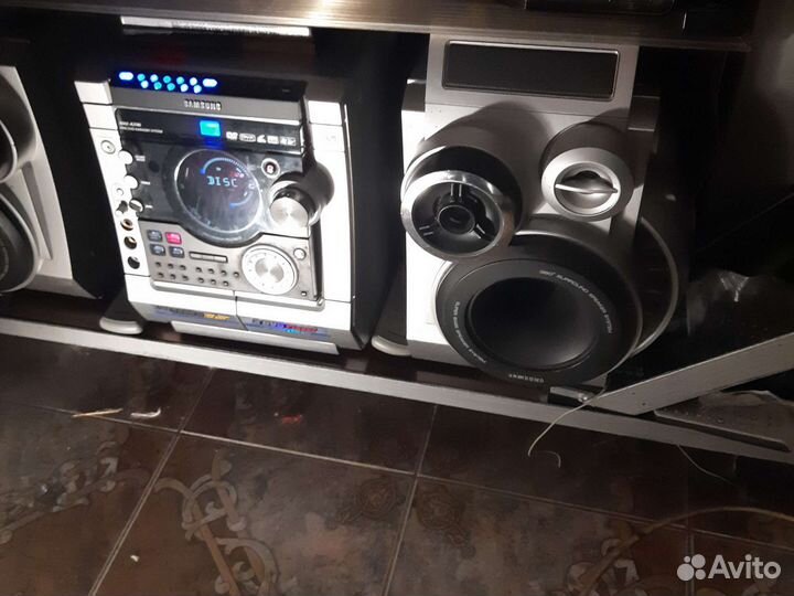 Музыкальный центр блютуз,sony samsung(винтаж тор.)