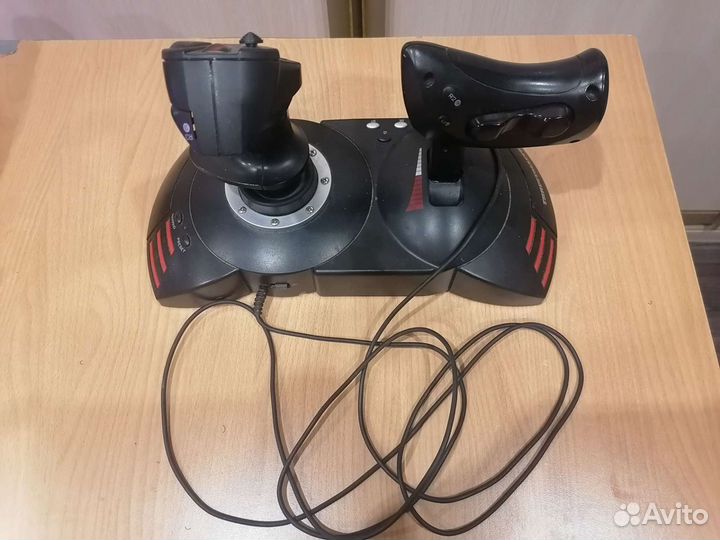 Джойстик thrustmaster t-flight horas x