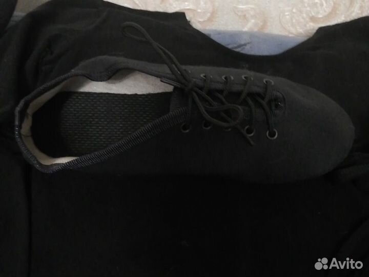 Купальник, юбка и джазовки