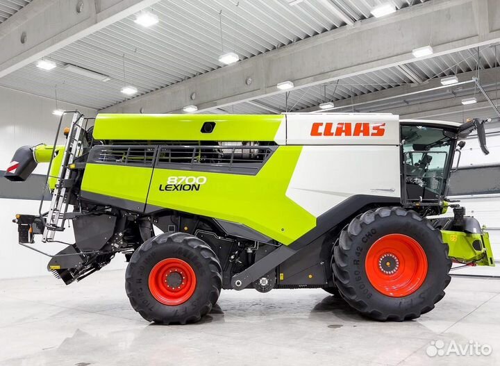 Комбайн Claas Lexion, 2022