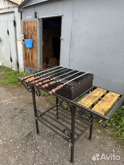 Мангал в сборе с казаном и шампурами