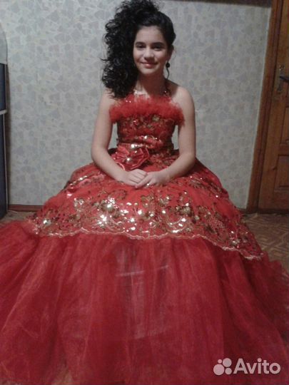 Нарядное шикарное платье