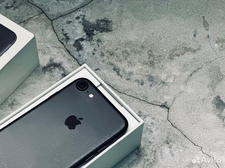 iPhone 7, 256 ГБ
