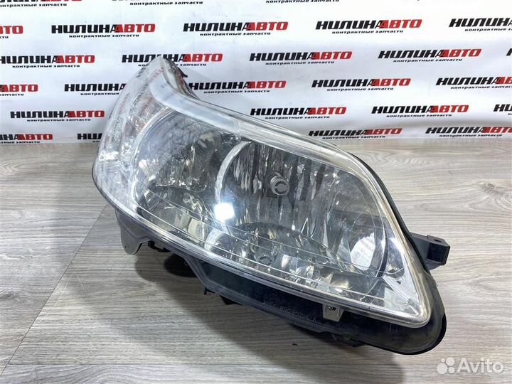 Фара правая Ситроен С4