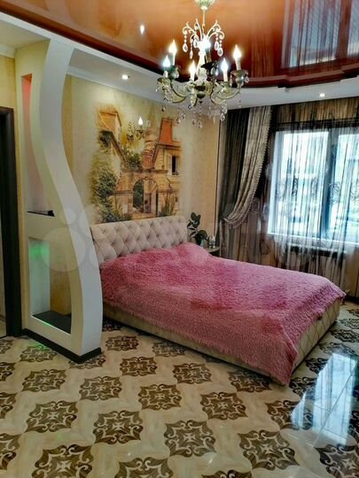 3-к. квартира, 100 м², 2/11 эт.