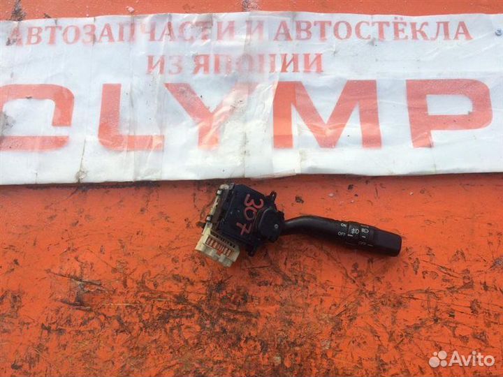 Гитара света правая Toyota Mark Ii JZX100 1JZ-GE