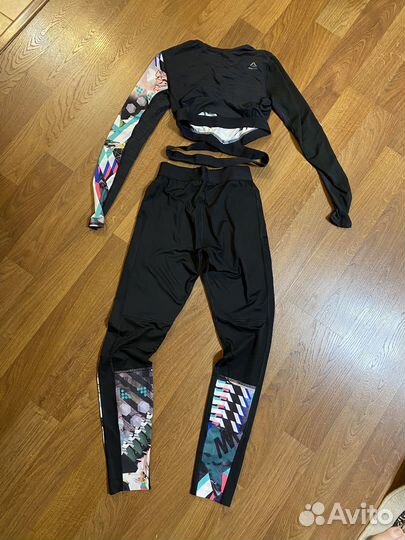 Костюм для йоги и фитнеса reebok
