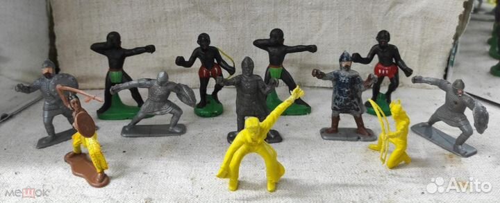 Солдатики. Набор из 12 шт. Пластик. гдр