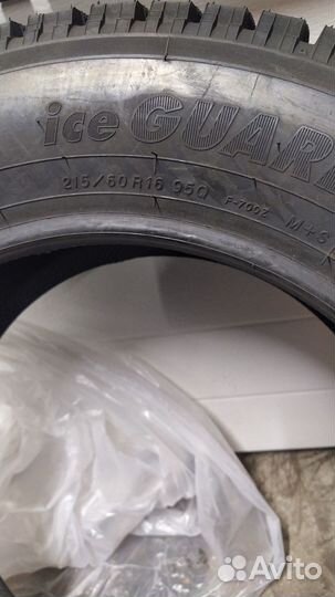 Yokohama IceGuard Stud IG65 215/60 R16 95