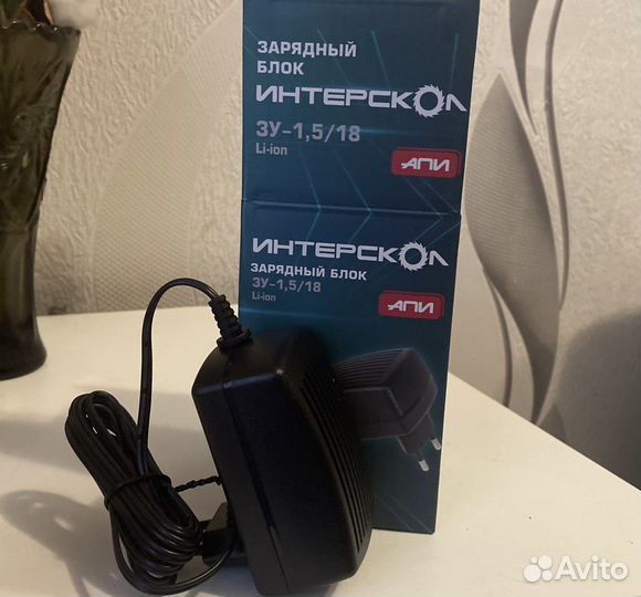 Зарядное устройство интерскол