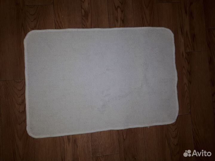 Коврик для ванны и туалета