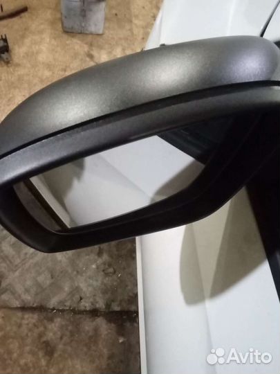 Skoda rapid зеркало стекло