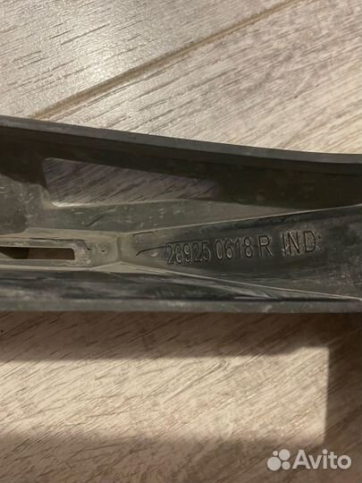 Рамка противотуманной фары