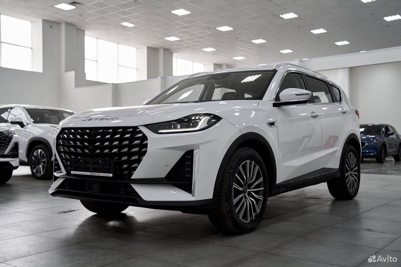 Jetour X70 Plus 1.6 AMT, 2026