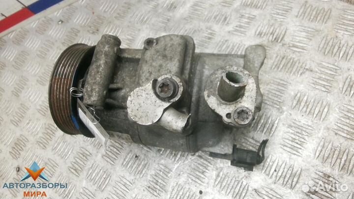 Компрессор кондиционера Volkswagen Passat B7 2012