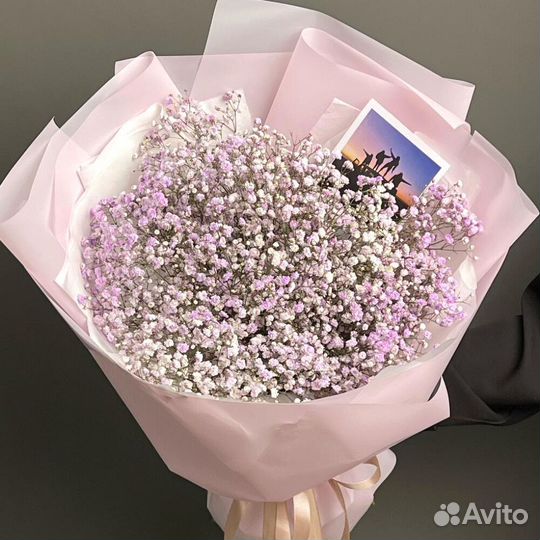 Букет из сиреневой гипсофилы