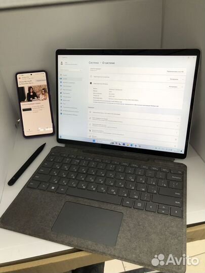 Планшет компютер Microsoft Surface Pro 8