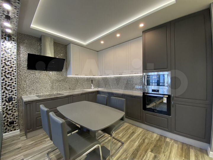 3-к. квартира, 85,8 м², 6/23 эт.