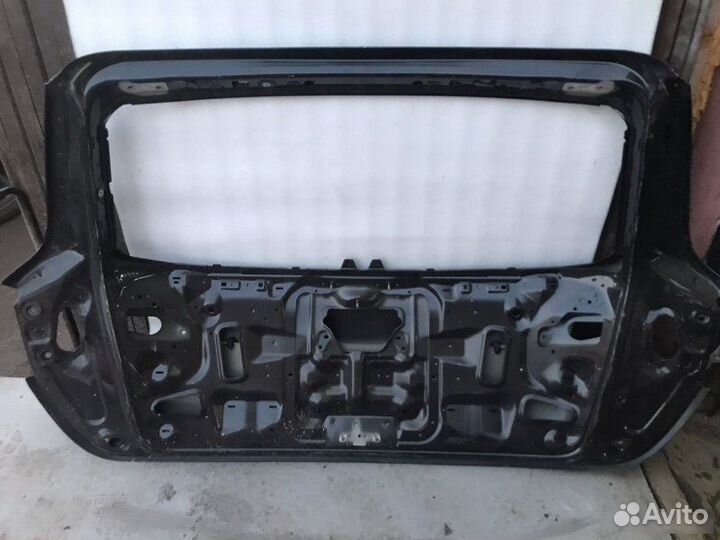 Крышка Audi Q5 8R