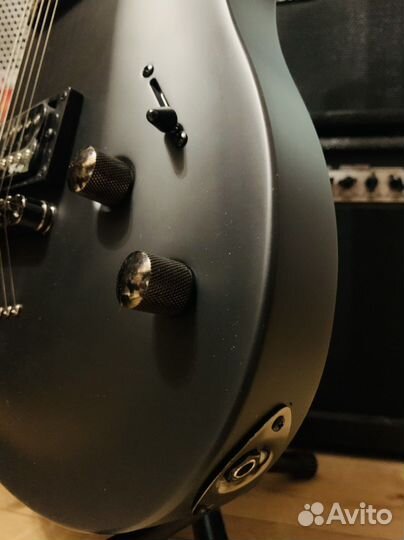 Электрогитара Schecter + Аксессуар