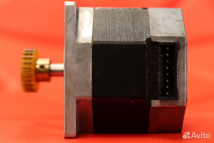 Шаговый двигатель Powermax 1.8 step motor
