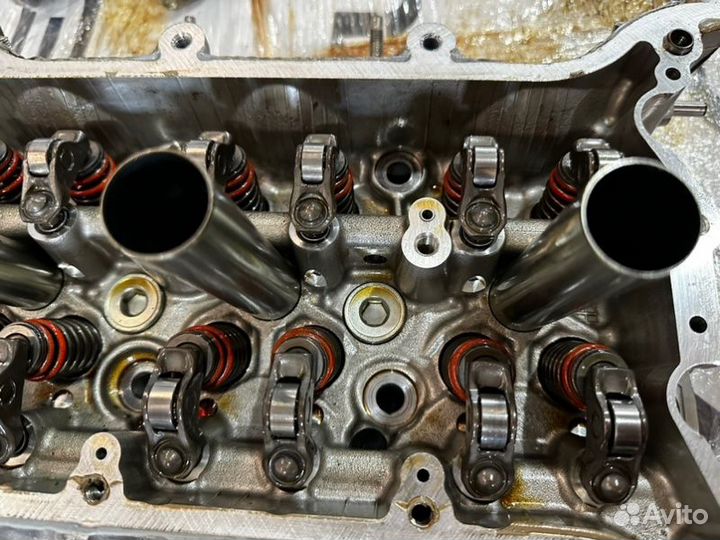 Головка блока цилиндров правая Lexus Rx4 Rx200T