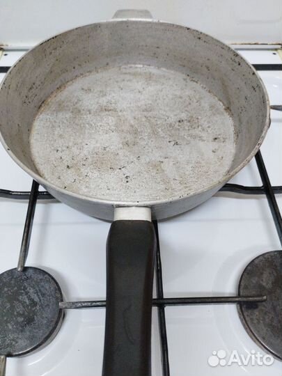 Чугунная сковорода