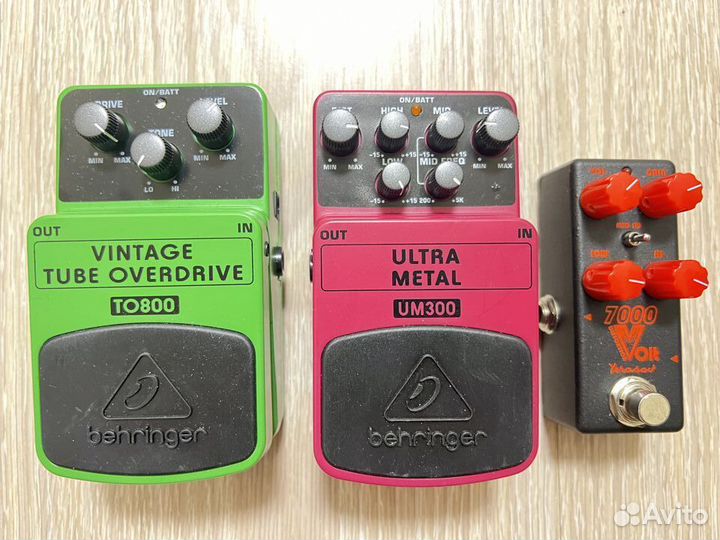 Педаль эффектов для гитары behringer