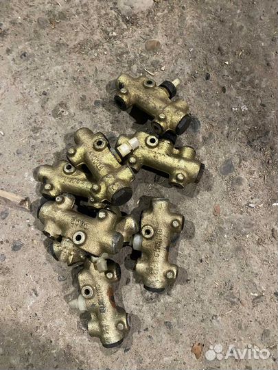 Сигнализатор тормозов газ-14 Чайка