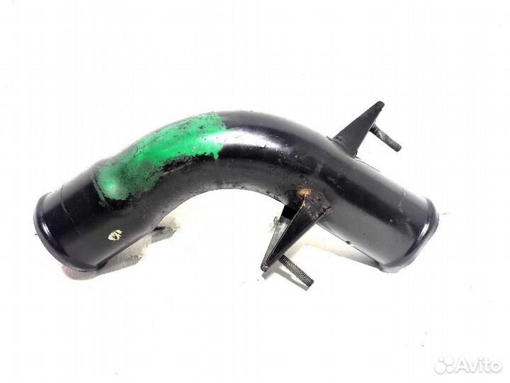 Патрубок интеркулера Mitsubishi L200