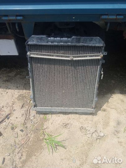 Радиатор Мазда Титан