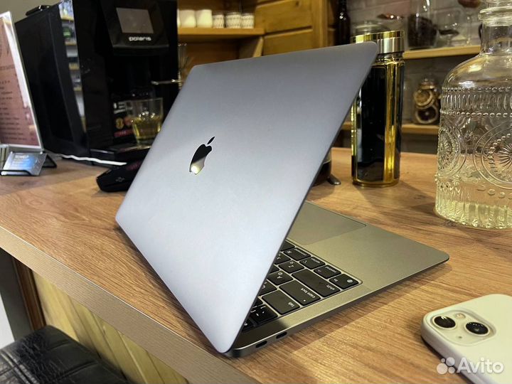 Apple macbook air 13 2020 m1