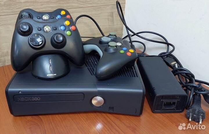 Игровая приставка microsoft xbox 360S арт. 61325